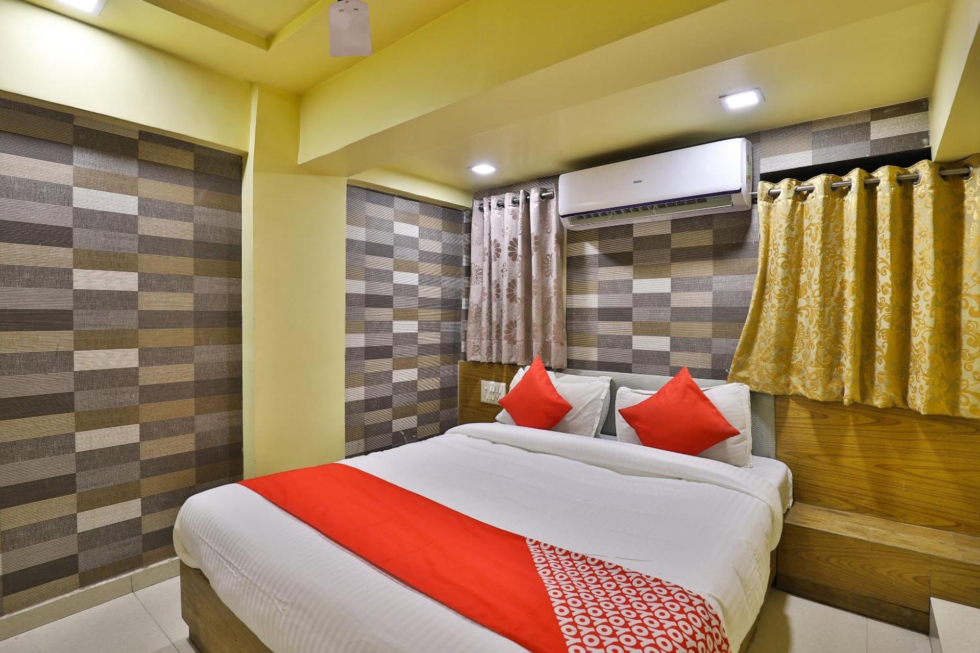 Spot On Hotel Shreeji Palace Ahmedabad Ngoại thất bức ảnh